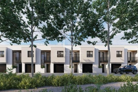 4 bedrooms villa for sale in Vilanova i la Geltru, Barcelona, Catalonia, Spain № 6458 - photo 3