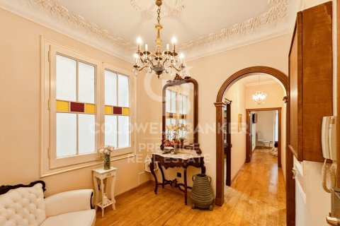 6 bedrooms apartment for sale in Barcelona, Catalonia, Spain № 5622 - photo 14