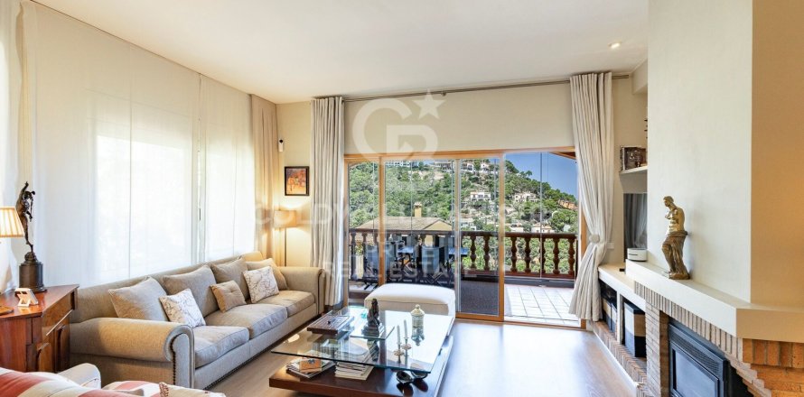 4 bedrooms townhouse for sale in Begur, Girona, Catalonia, Spain № 5616