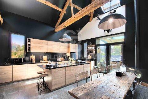 5 bedrooms villa for sale in Catalonia, Spain № 5617 - photo 10