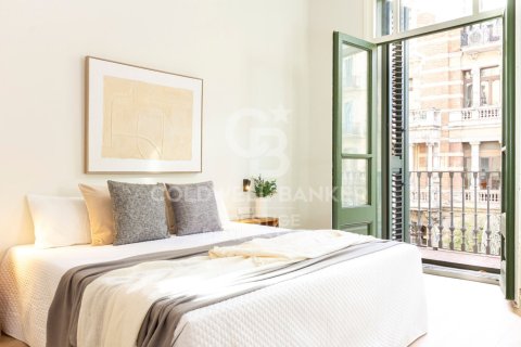 Купить квартиру в Барселона, Испания с 3 спальни, 110м², № 5521 - фото 7