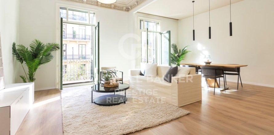 Квартира с 3 спальнями в Барселоне, Каталония, Испания № 5521