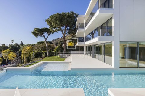 8 chambres villa à vendre à Barcelona, Catalonia, Spain № 3735 - photo 4