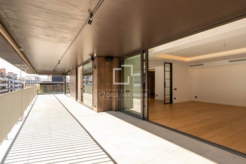 5 chambres apartment à vendre à Barcelona, Catalonia, Spain № 3734 - photo 3