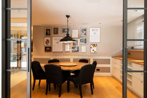 5 chambres apartment à vendre à Barcelona, Catalonia, Spain № 3734 - photo 18