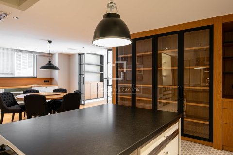 5 chambres apartment à vendre à Barcelona, Catalonia, Spain № 3734 - photo 16