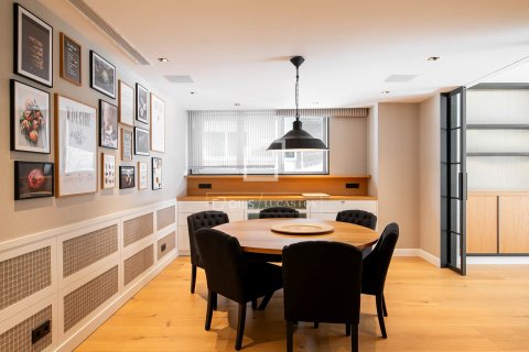 5 chambres apartment à vendre à Barcelona, Catalonia, Spain № 3734 - photo 17