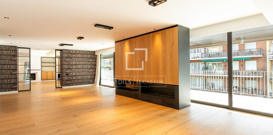 5 chambres apartment à vendre à Barcelona, Catalonia, Spain № 3734