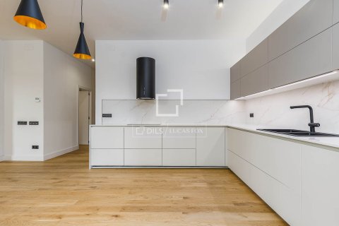 4 chambres apartment à vendre à Barcelona, Catalonia, Spain № 3733 - photo 9