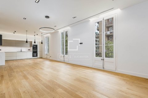 4 chambres apartment à vendre à Barcelona, Catalonia, Spain № 3733