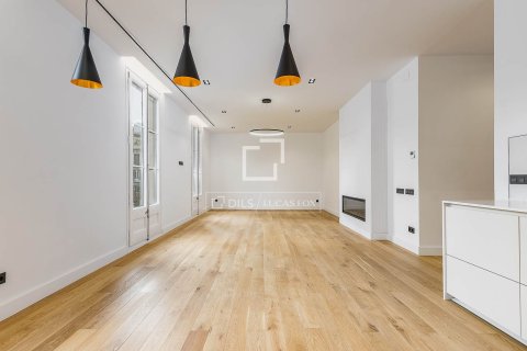 4 chambres apartment à vendre à Barcelona, Catalonia, Spain № 3733 - photo 10