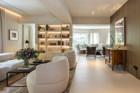 1 chambre apartment à vendre à Barcelona, Catalonia, Spain № 3737