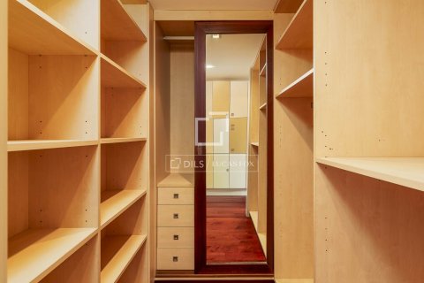 4 chambres apartment à vendre à Barcelona, Catalonia, Spain № 3738 - photo 27