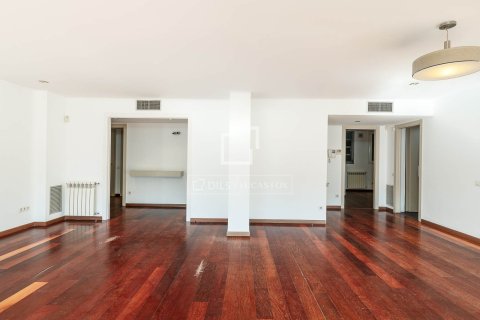 4 chambres apartment à vendre à Barcelona, Catalonia, Spain № 3738 - photo 14