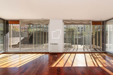 4 chambres apartment à vendre à Barcelona, Catalonia, Spain № 3738 - photo 6