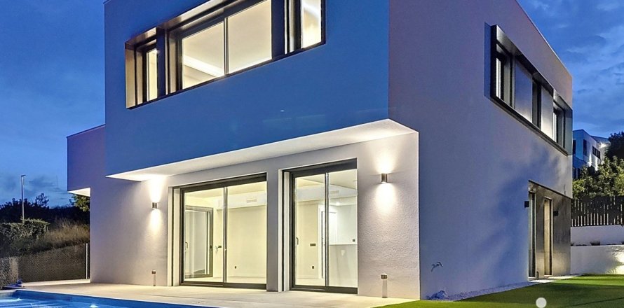 4 bedrooms house for sale in Teia, Barcelona, Catalonia, Spain № 5048