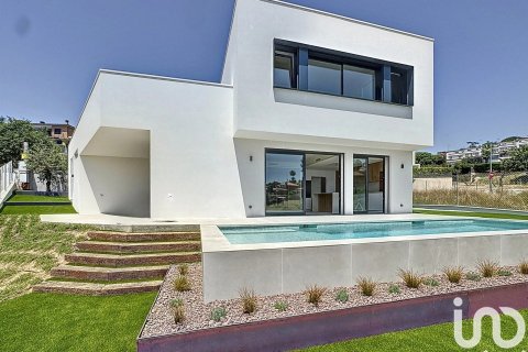 4 bedrooms house for sale in Teia, Barcelona, Catalonia, Spain № 5048 - photo 6