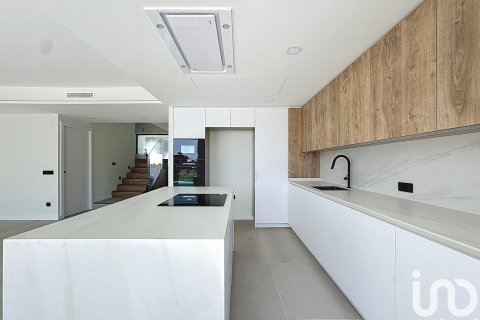 4 bedrooms house for sale in Teia, Barcelona, Catalonia, Spain № 5048 - photo 12