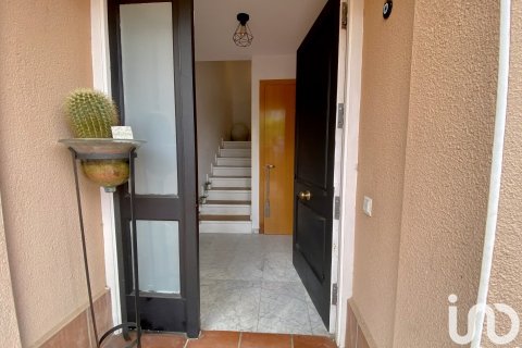 Купить дом в Сан-Андреу-де-Льяванерес, Испания с 4 спальни, 179м², № 5045 - фото 2