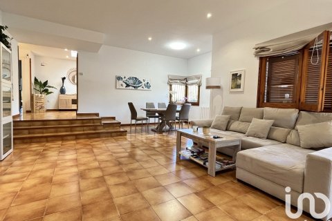 4 bedrooms house for sale in Vilanova i la Geltru, Barcelona, Catalonia, Spain № 5050 - photo 14