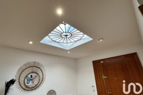 4 bedrooms house for sale in Vilanova i la Geltru, Barcelona, Catalonia, Spain № 5050 - photo 18