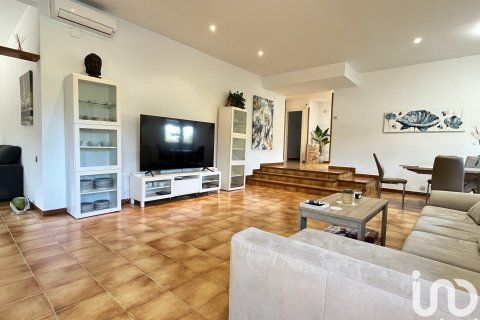 4 bedrooms house for sale in Vilanova i la Geltru, Barcelona, Catalonia, Spain № 5050 - photo 11