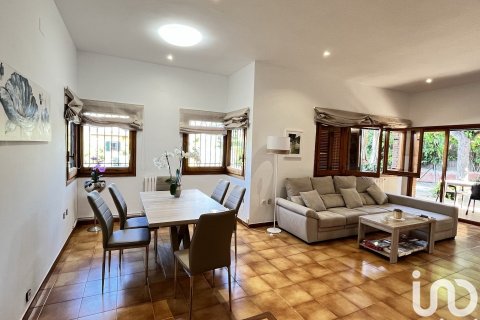 4 bedrooms house for sale in Vilanova i la Geltru, Barcelona, Catalonia, Spain № 5050 - photo 12
