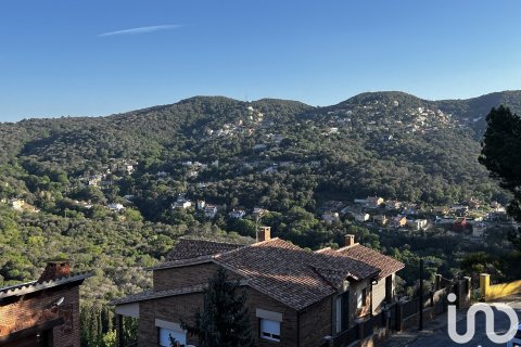 Купить дом в Сан-Фост-де-Кампсентеллес, Испания с 4 спальни, 825м², № 5044 - фото 2