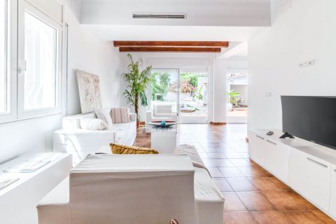 Купить виллу в Ситжес, Испания с 4 спальни, 196м², № 3716 - фото 3