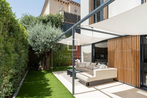 4 chambres villa à vendre à Barcelona, Catalonia, Spain № 3717 - photo 5