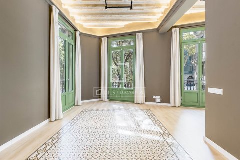 3 chambres apartment à vendre à Barcelona, Catalonia, Spain № 4156