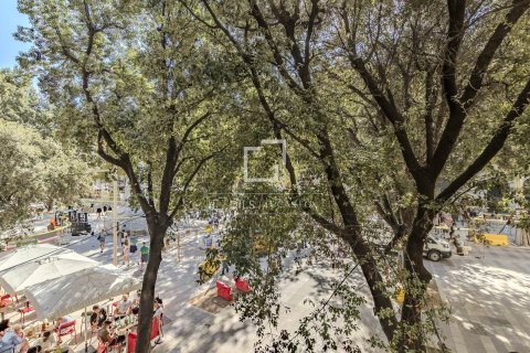 Apartamento de 3 dormitorios en venta en Barcelona, Cataluña, Spain № 4156 - foto 15