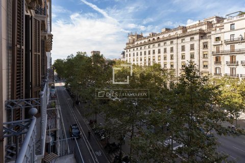 Apartamento de 2 dormitorios en venta en Barcelona, Cataluña, Spain № 4157 - foto 6