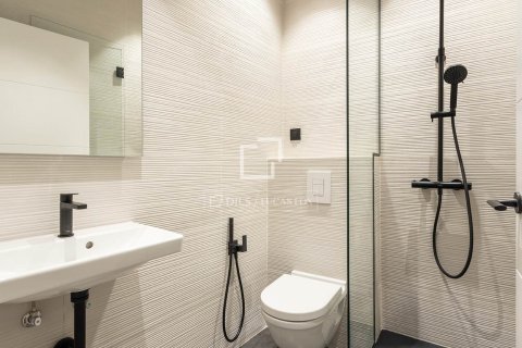 Apartamento de 2 dormitorios en venta en Barcelona, Cataluña, Spain № 4157 - foto 23