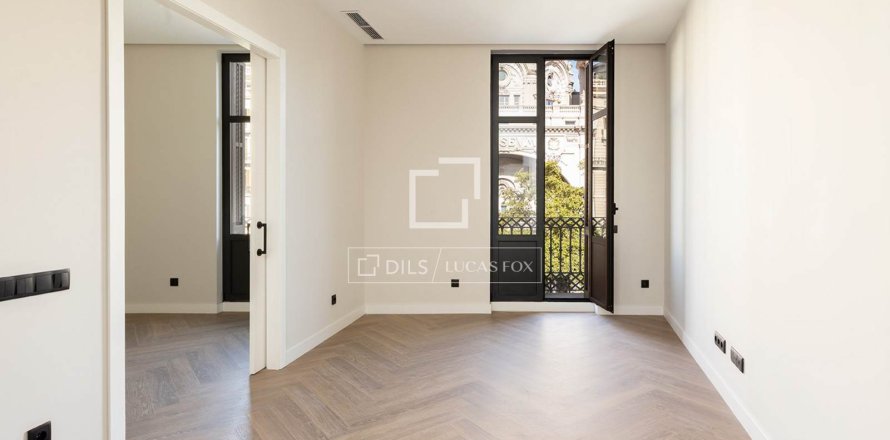 Apartamento de 2 dormitorios en venta en Barcelona, Cataluña, Spain № 4157