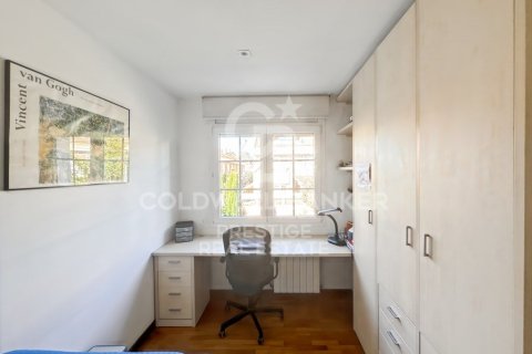 Купить таунхаус в Эсплугес-де-Льобрегат, Испания с 6 спален, 313м², № 2502 - фото 29