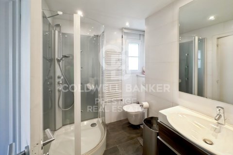 Купить таунхаус в Эсплугес-де-Льобрегат, Испания с 6 спален, 313м², № 2502 - фото 21