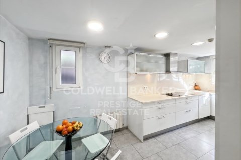 Купить таунхаус в Эсплугес-де-Льобрегат, Испания с 6 спален, 313м², № 2502 - фото 14