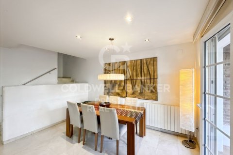 Купить таунхаус в Эсплугес-де-Льобрегат, Испания с 6 спален, 313м², № 2502 - фото 9