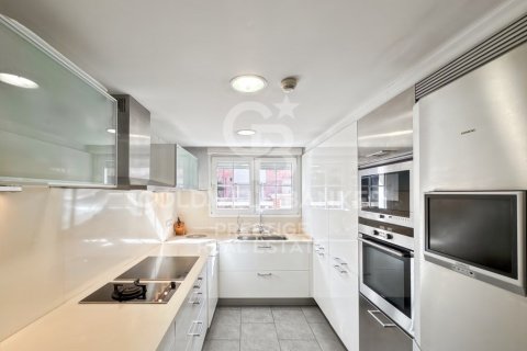 Купить таунхаус в Эсплугес-де-Льобрегат, Испания с 6 спален, 313м², № 2502 - фото 13