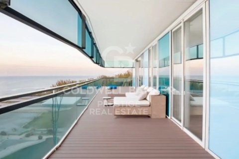 Купить квартиру в Сан-Марти, Барселона, Испания с 3 спальни, 149м², № 2506 - фото 2