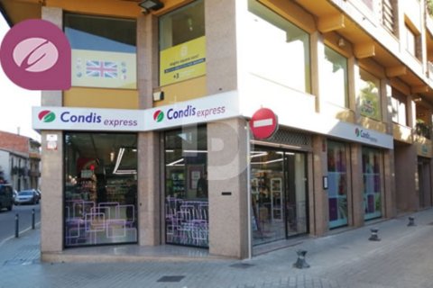 573 sq.m. retail store for sale in Gracia, Barcelona, Catalonia, Spain № 5157