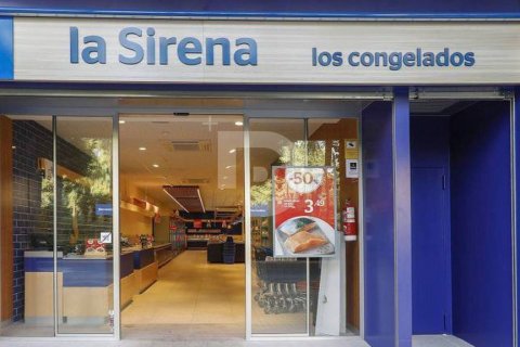 Магазин студия в Сантс-Монтжуике, Барселона, Каталония, Испания № 5156