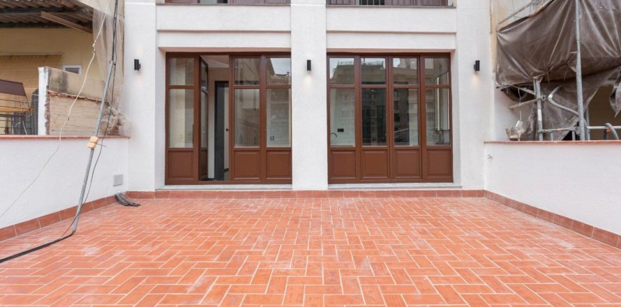 Квартира с 2 спальнями в Эшампле, Барселона, Каталония, Испания № 1212