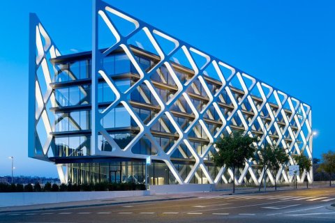 Купить коммерческую недвижимость в Сан-Жуст-Десверн, Испания 2205м², № 1211 - фото 2