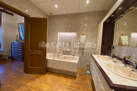 4 bedrooms villa for sale in Principado De Andorra (Ninguna Poblacion Tiene C.P.), Lleida, Catalonia, Spain № 5284 - photo 18