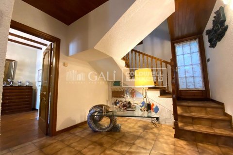 4 bedrooms villa for sale in Principado De Andorra (Ninguna Poblacion Tiene C.P.), Lleida, Catalonia, Spain № 5284 - photo 14