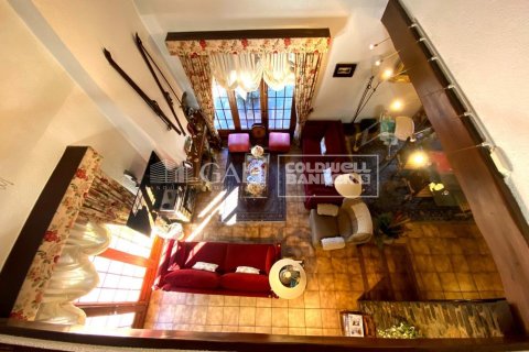 4 bedrooms villa for sale in Principado De Andorra (Ninguna Poblacion Tiene C.P.), Lleida, Catalonia, Spain № 5284 - photo 10