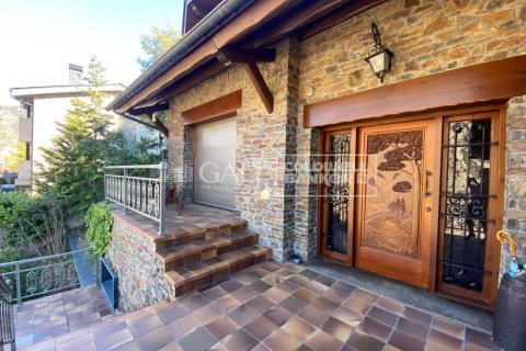 4 bedrooms villa for sale in Principado De Andorra (Ninguna Poblacion Tiene C.P.), Lleida, Catalonia, Spain № 5284 - photo 6