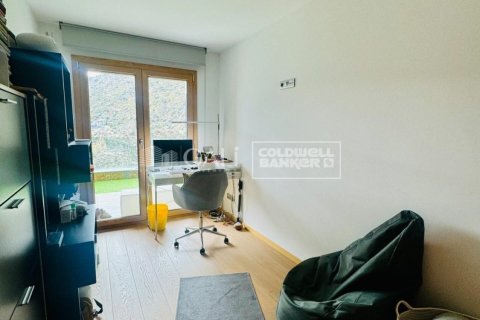 4 bedrooms apartment for sale in Principado De Andorra (Ninguna Poblacion Tiene C.P.), Lleida, Catalonia, Spain № 5286 - photo 16